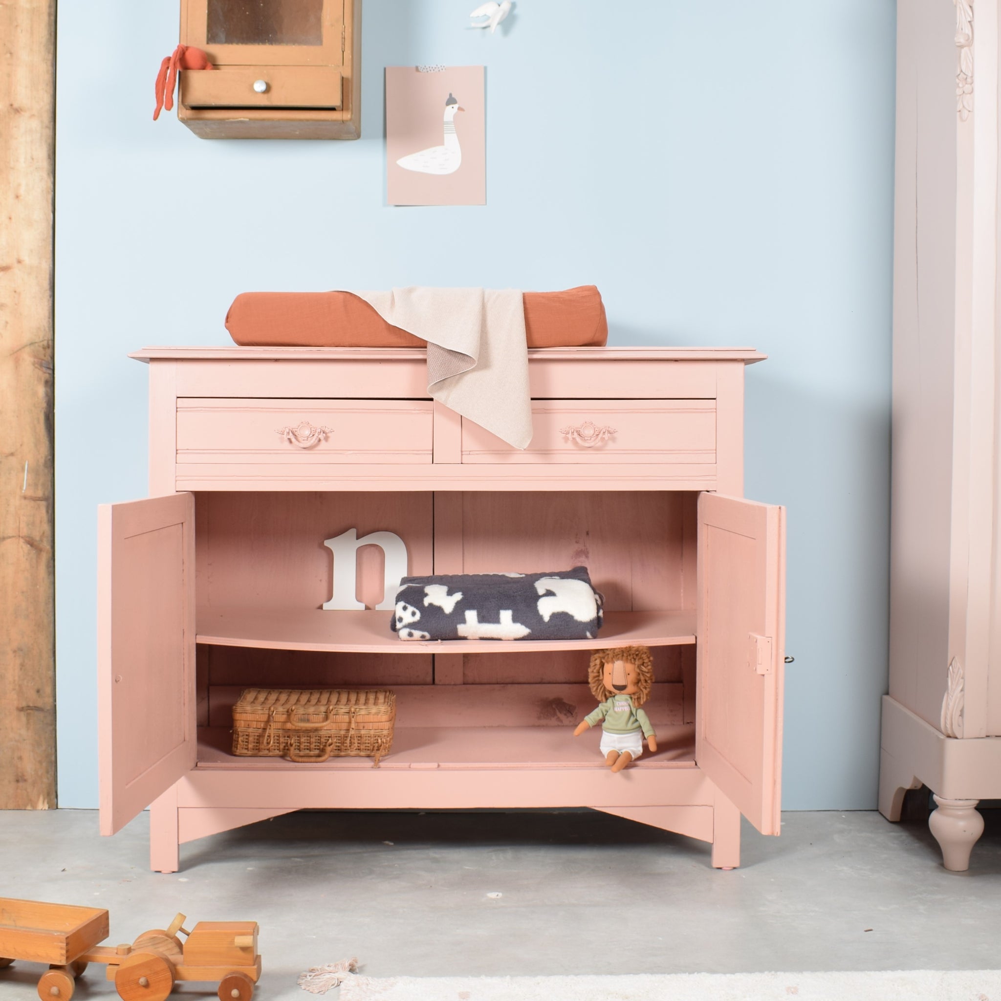binnenkant-commode-zale-terra-roze