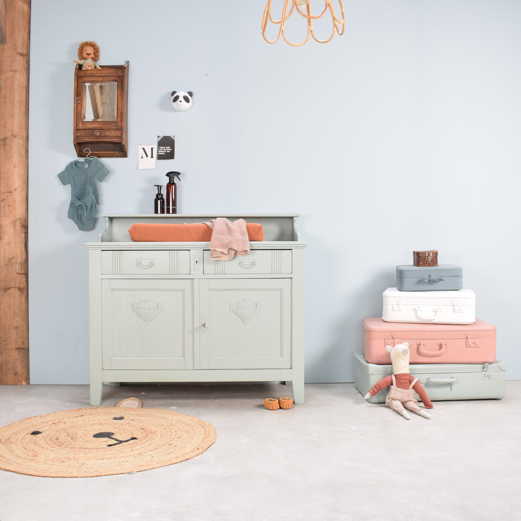 vintage-babykamer-commode-liesje-oude