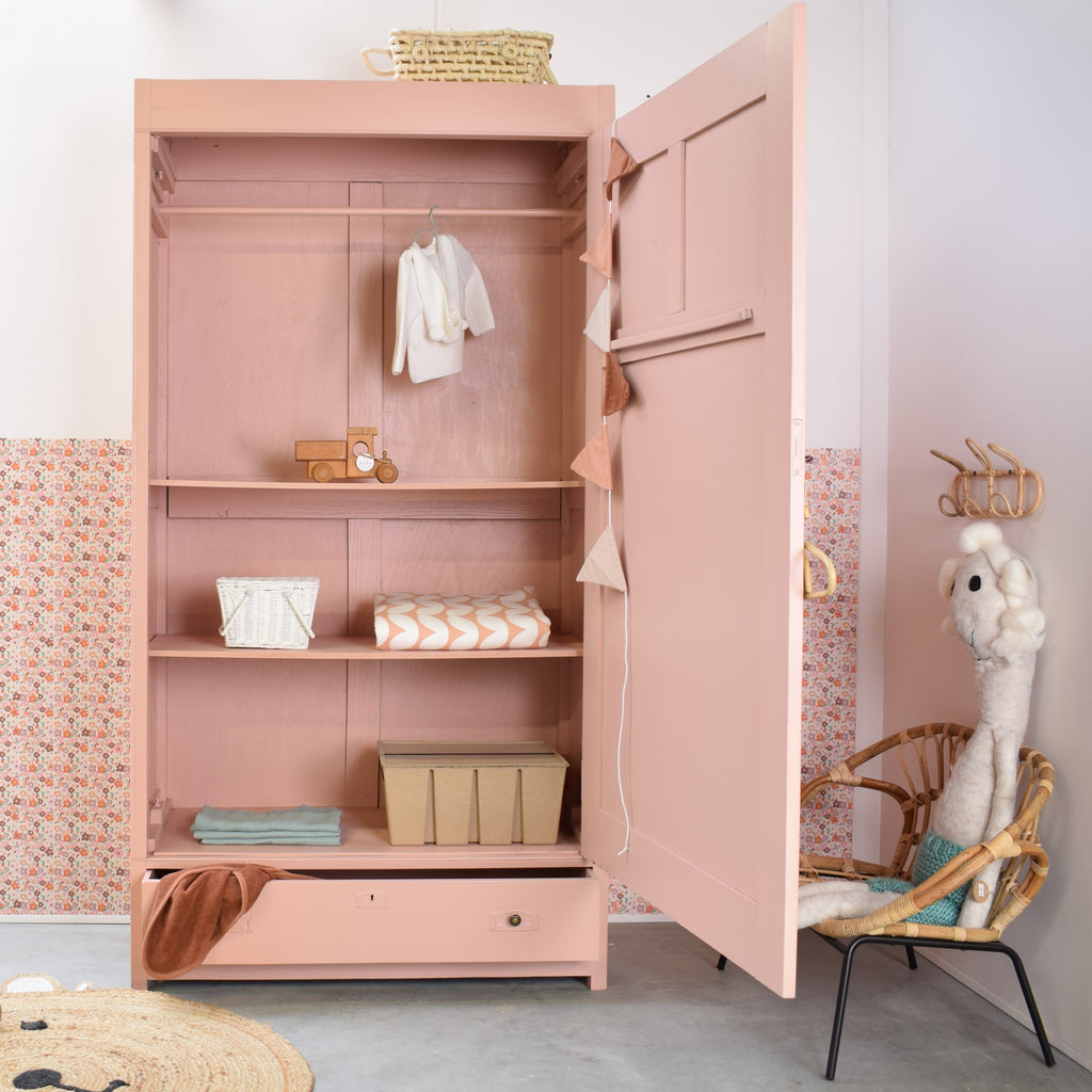 kledingkast-babykamer-kinderkamer-inspiratie-roze