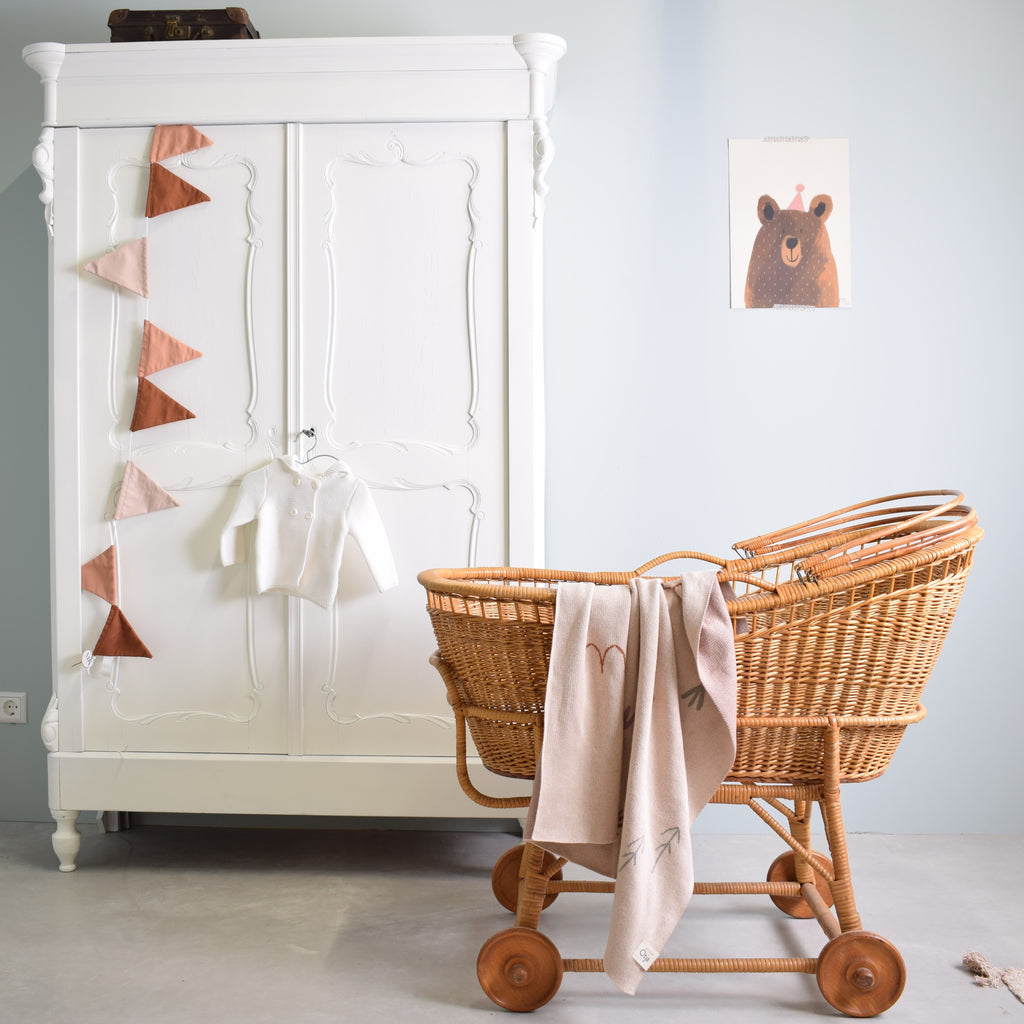 vintage-retro-babykamer-inspiratie-rieten