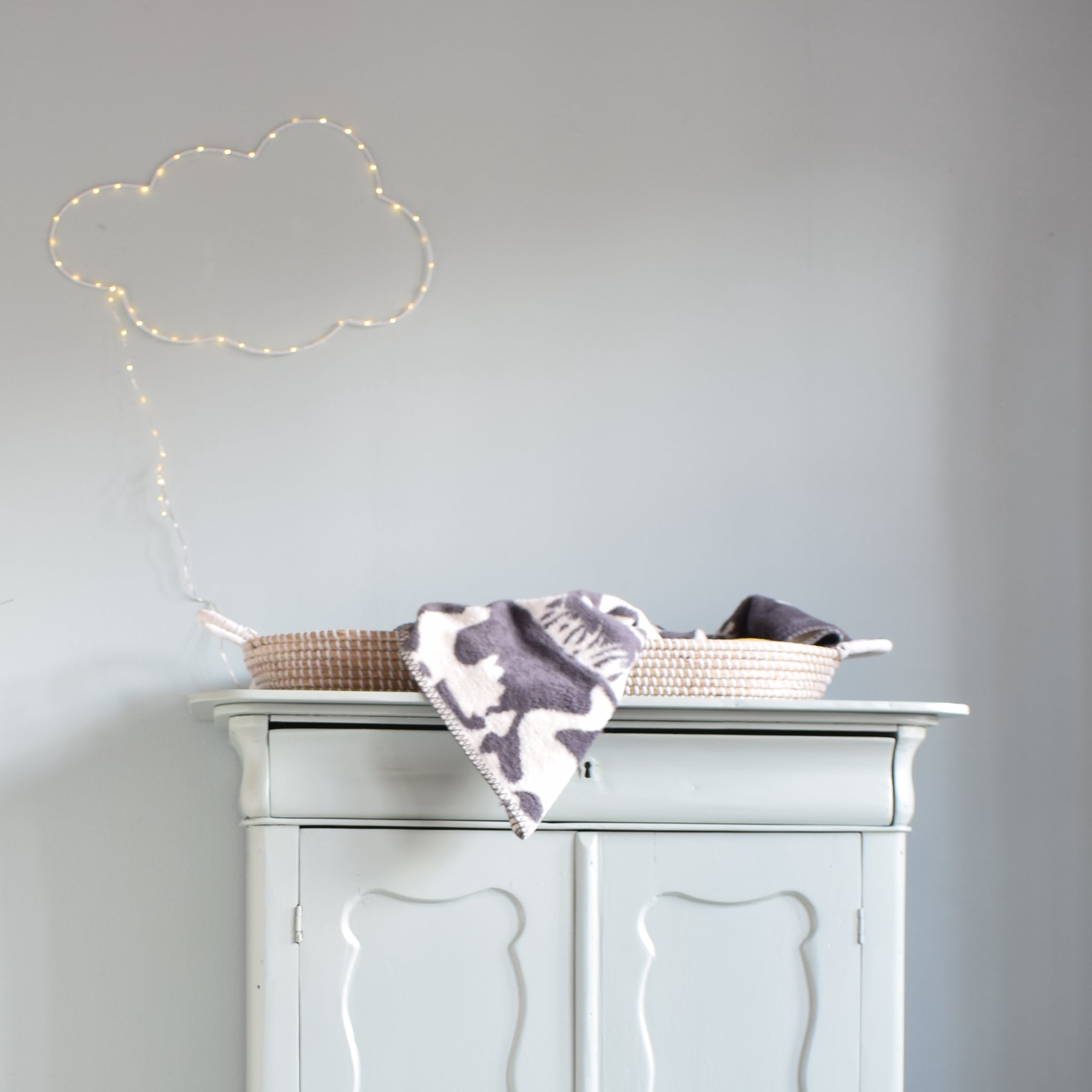 commode-biedermeier-mintgroen-lilly