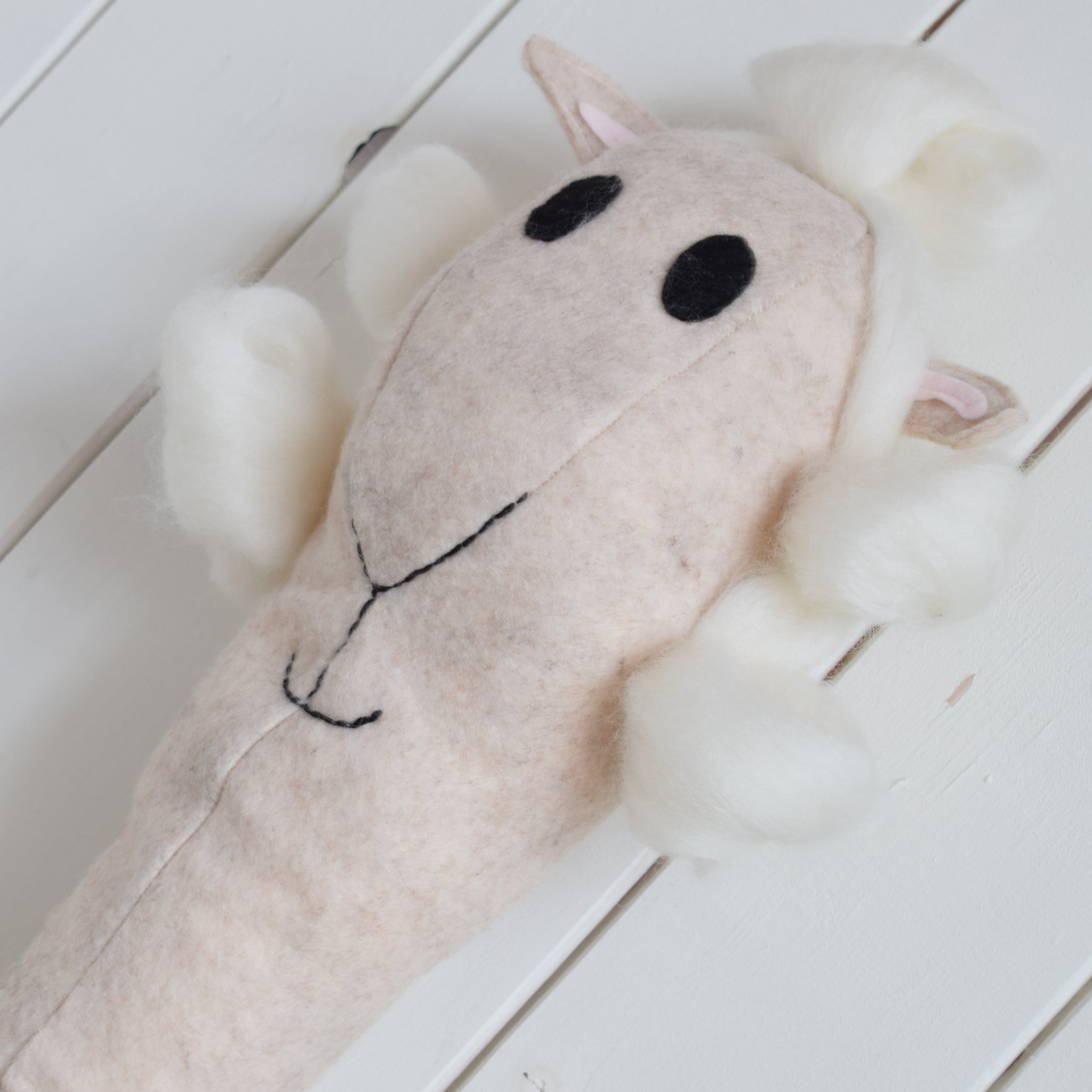 mevrouw-kraai-knuffel-schaap-siem-hoofd