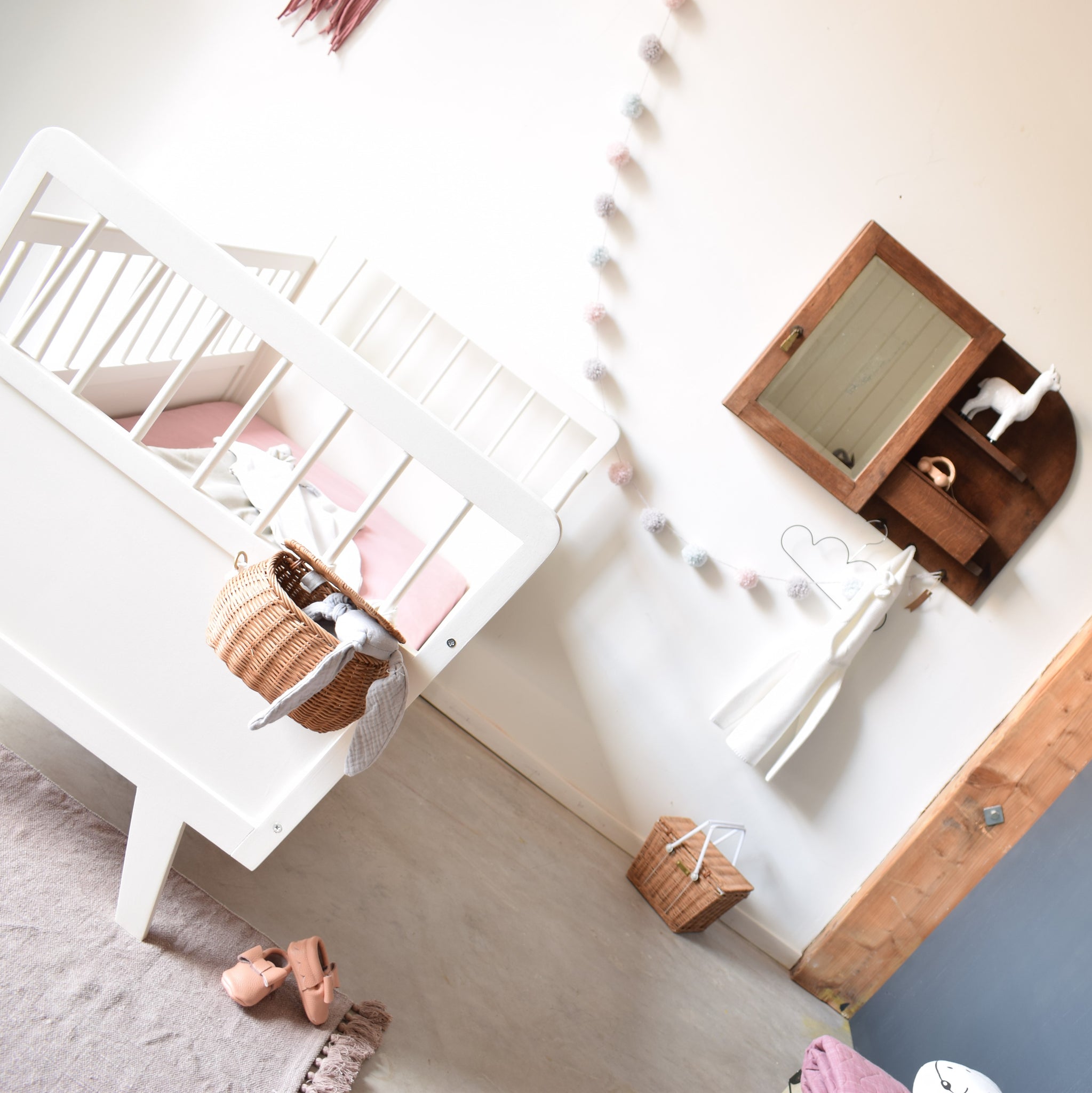 Retro babybedje Quinn - Off-white