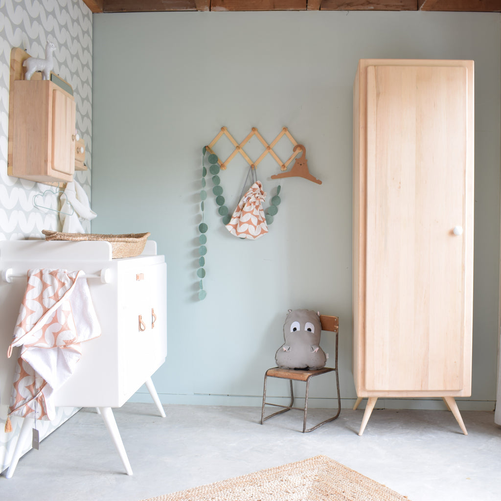ohsum!-kledingkast-babykamer-babymeubels-unieke