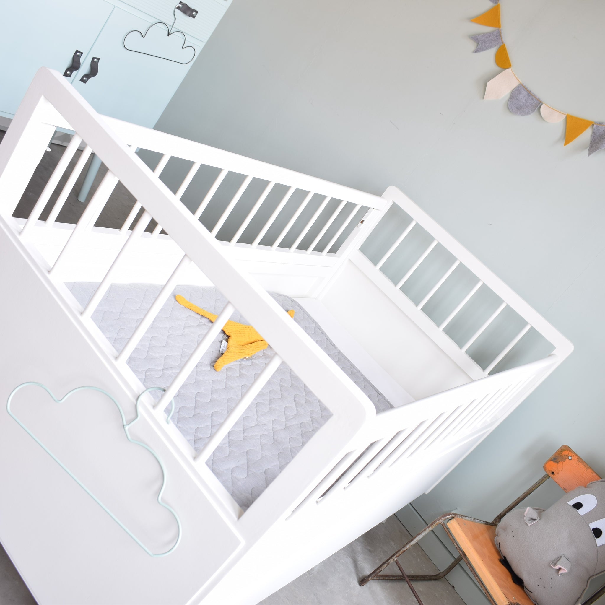 ledikantje-retro-babyledikant-babybed-exclusieve