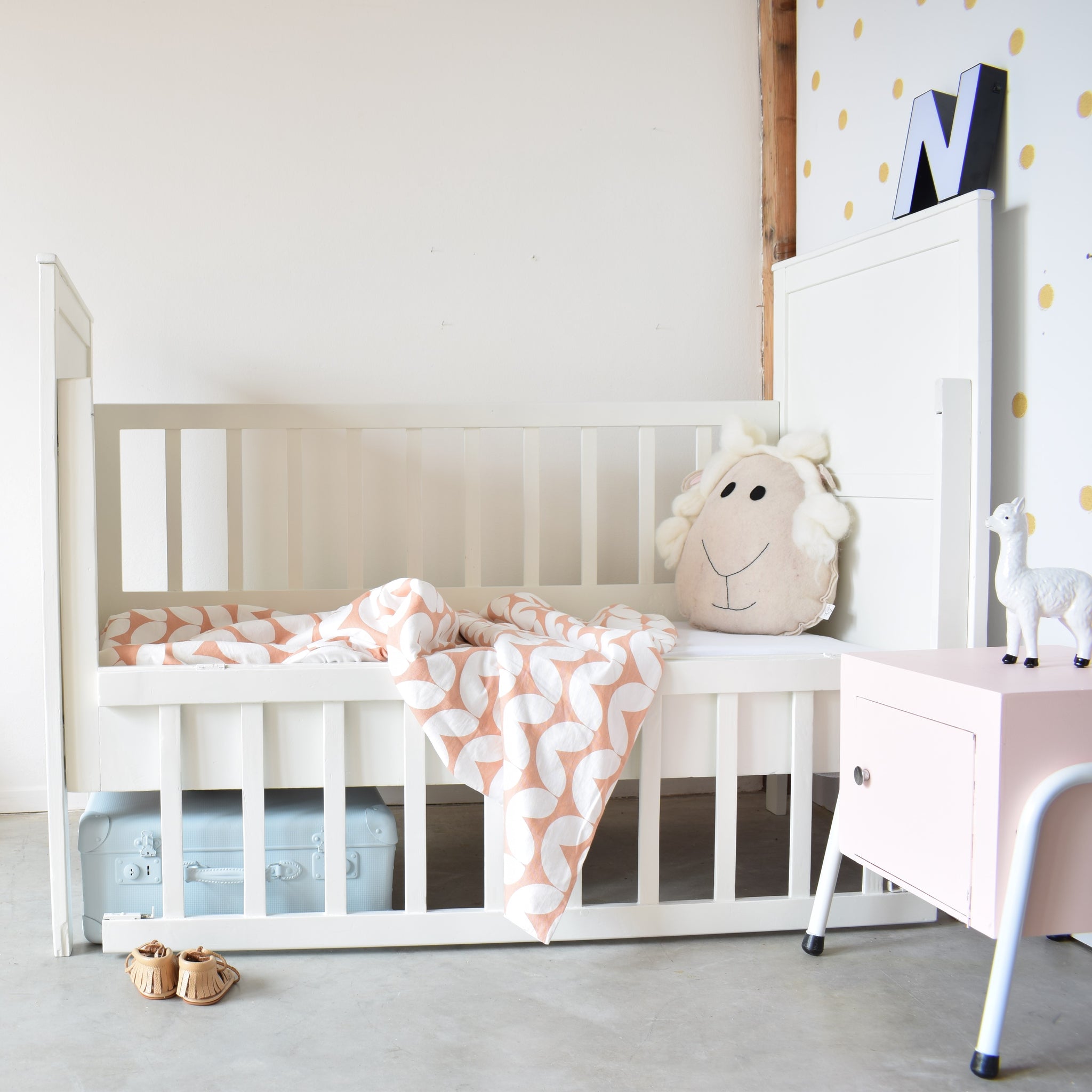 Vintage babybedje / ledikantje 'Lev' - white