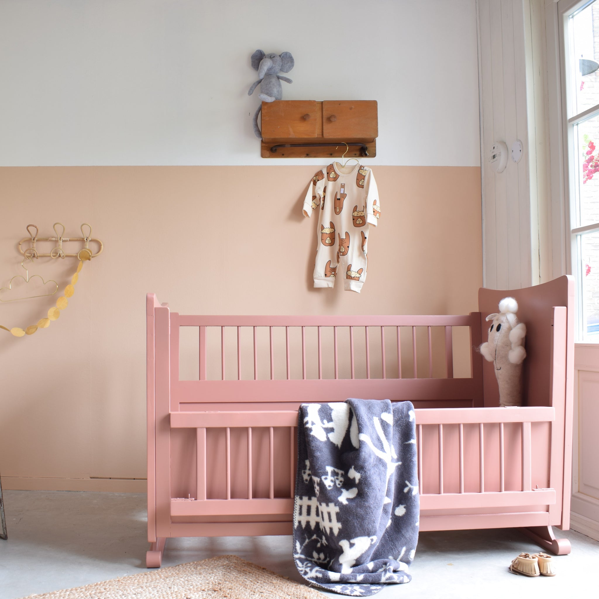 Brocante ledikantje / babybed 'Sara' - Terra