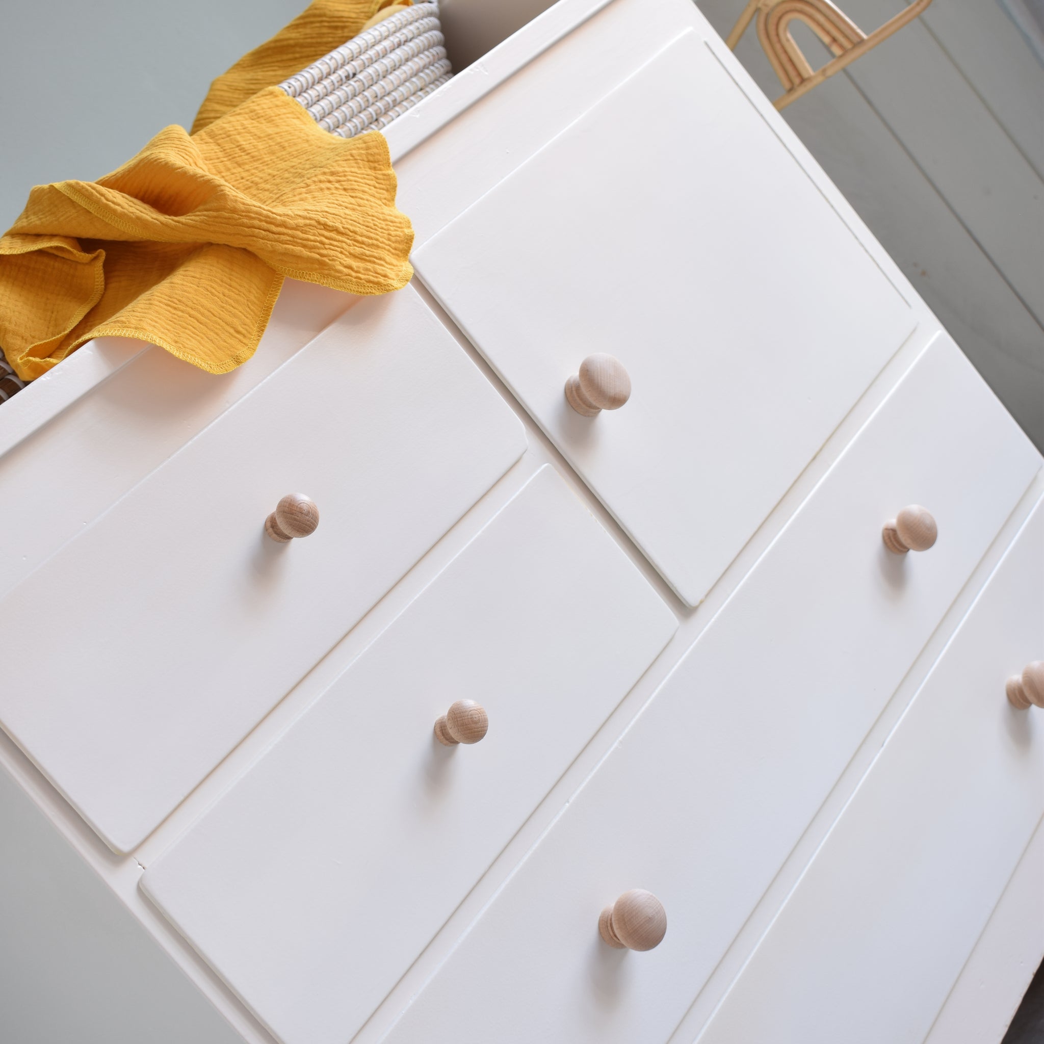 detail-commode-joukje-wit