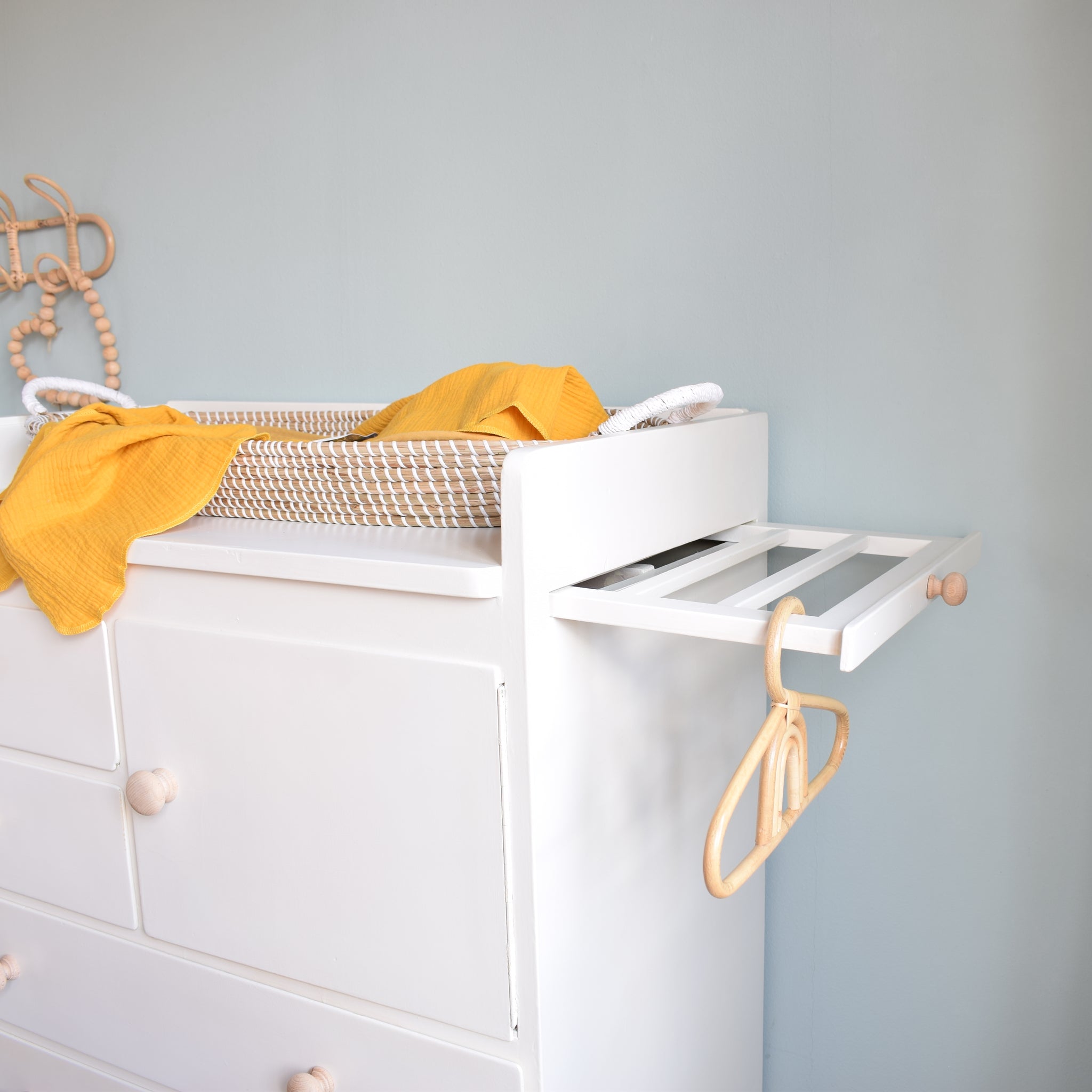 detail-commode-joukje-white