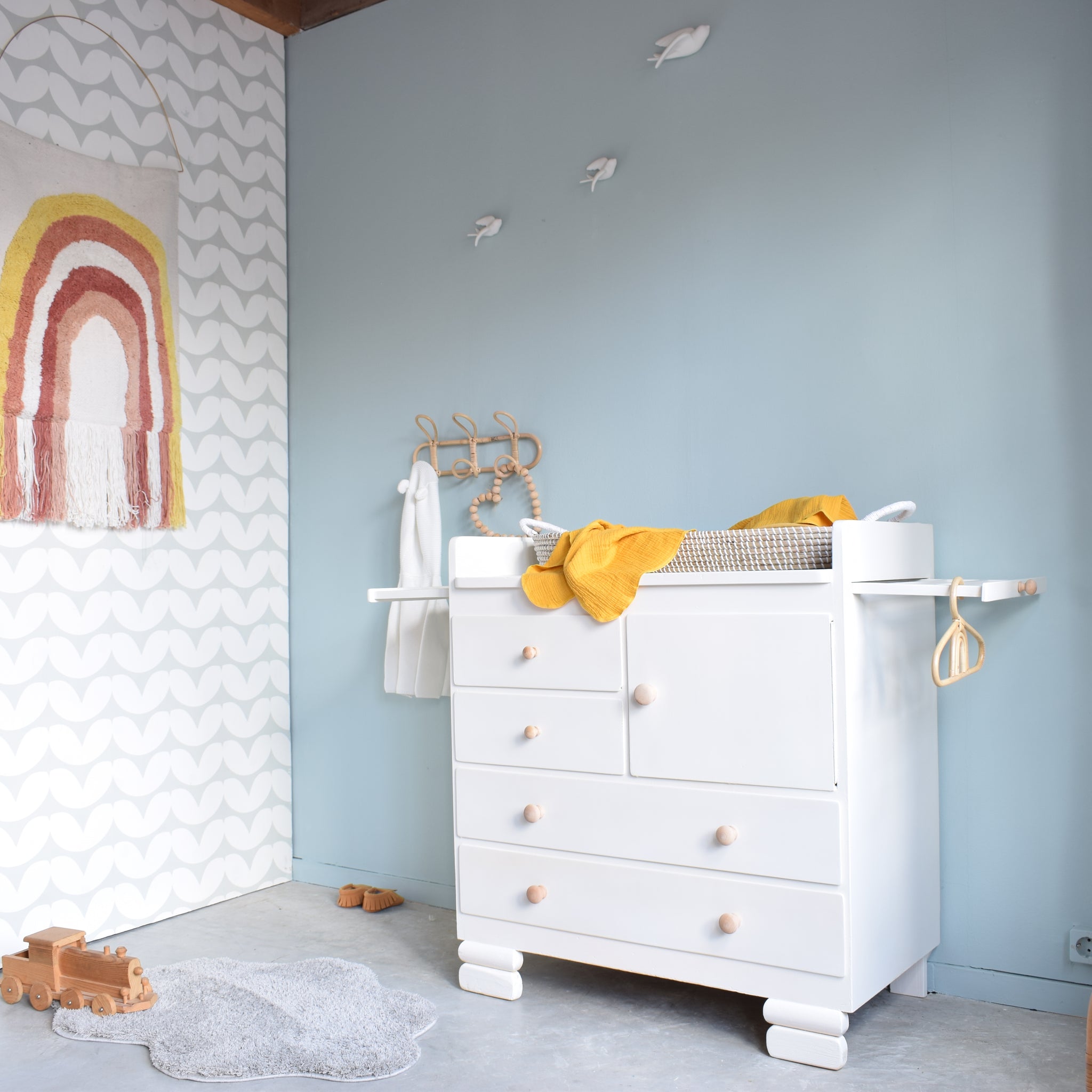retro-commode-babykamer-wit