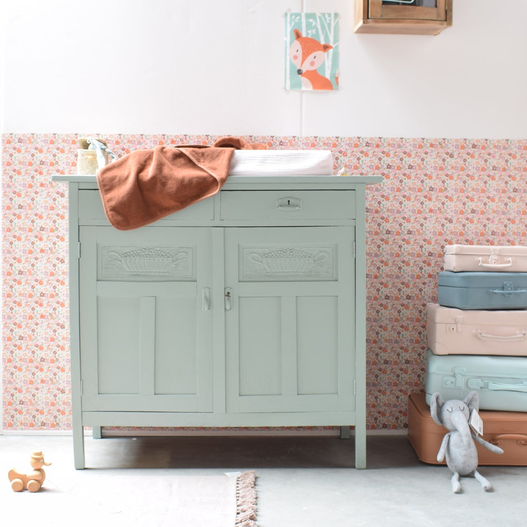 vintage-commode-mintgroen-babykamer-knut